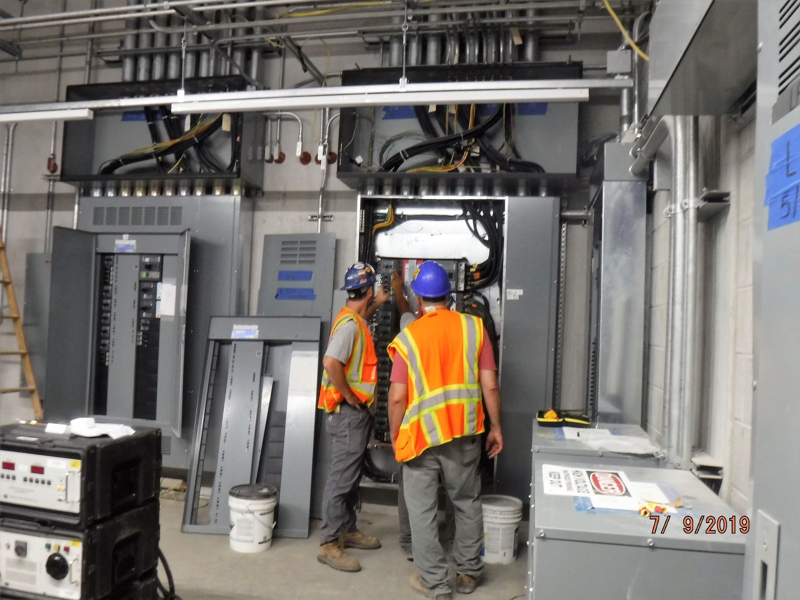 Industrial 3-Phase Power Distribution & Motor Control: Ensuring 24/7 Continuity in Nigerian Manufacturing